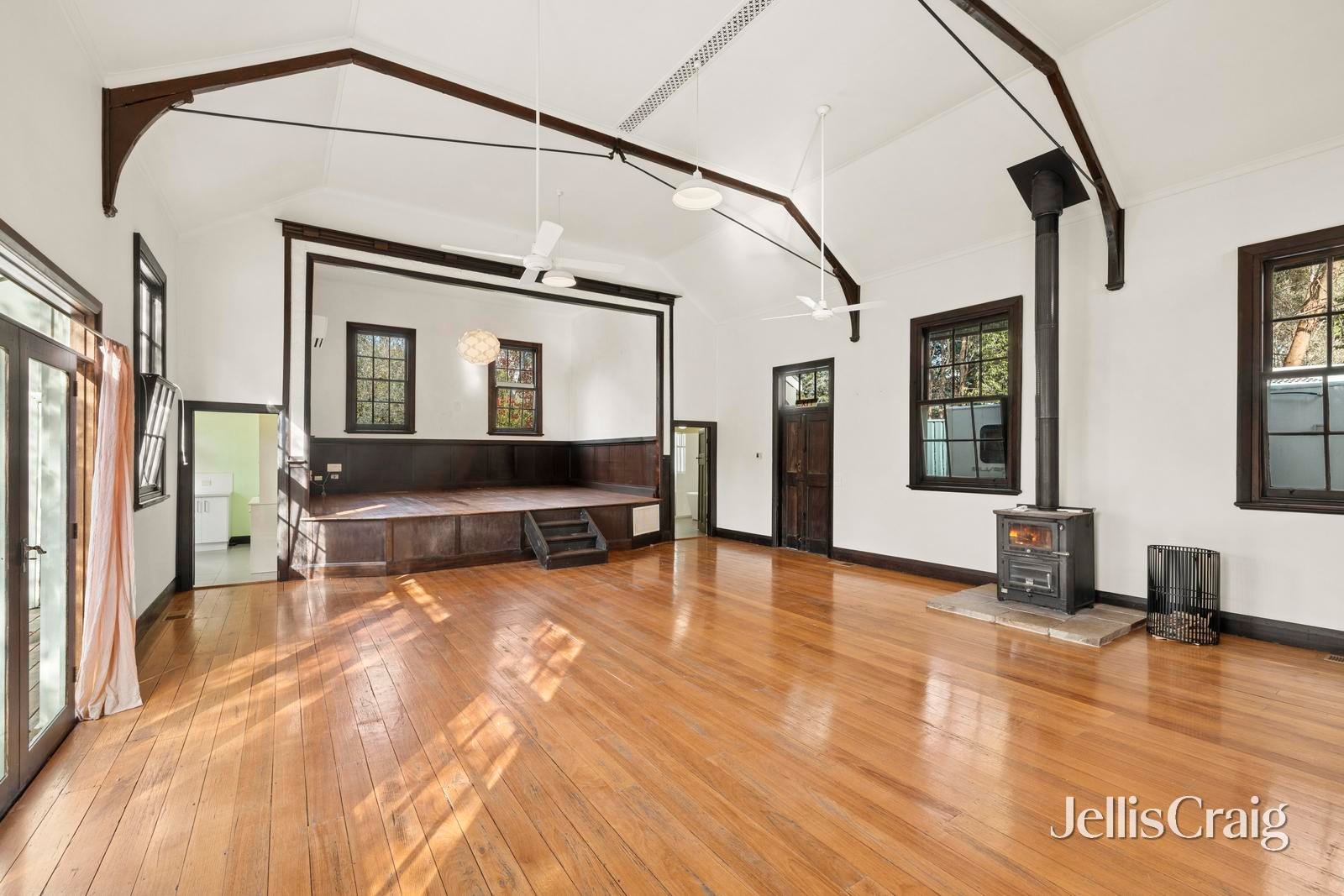 138 Victoria Road, Harcourt image 4