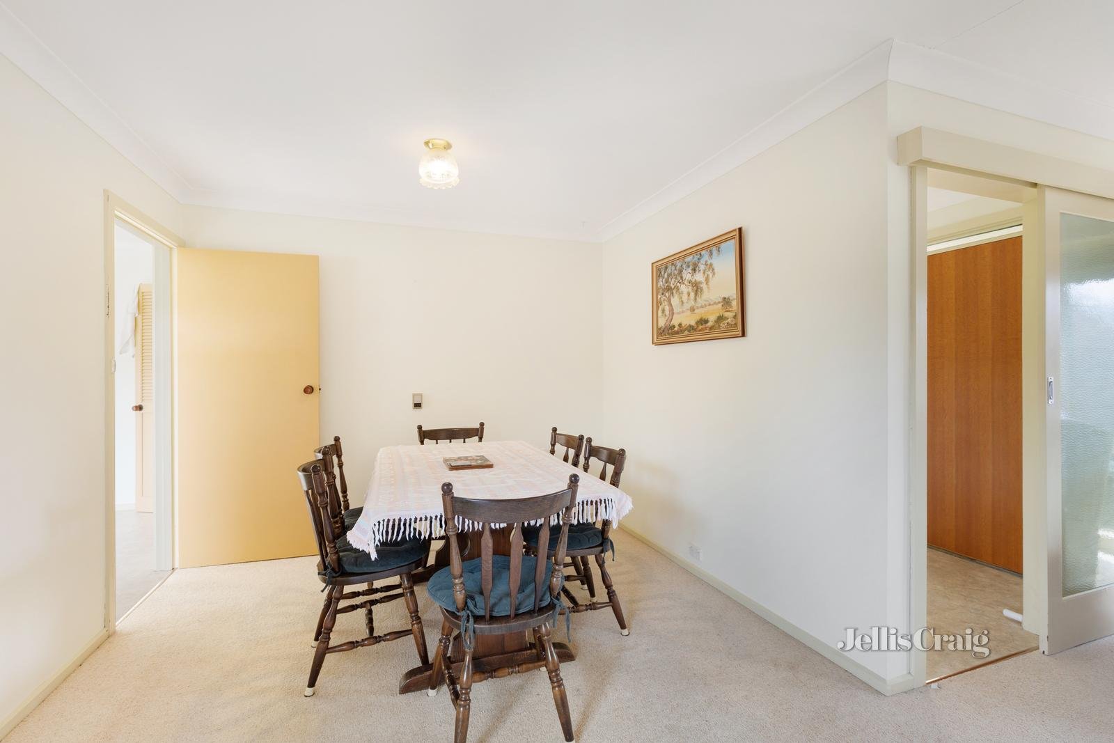 138 View Mount Road, Wheelers Hill image 4