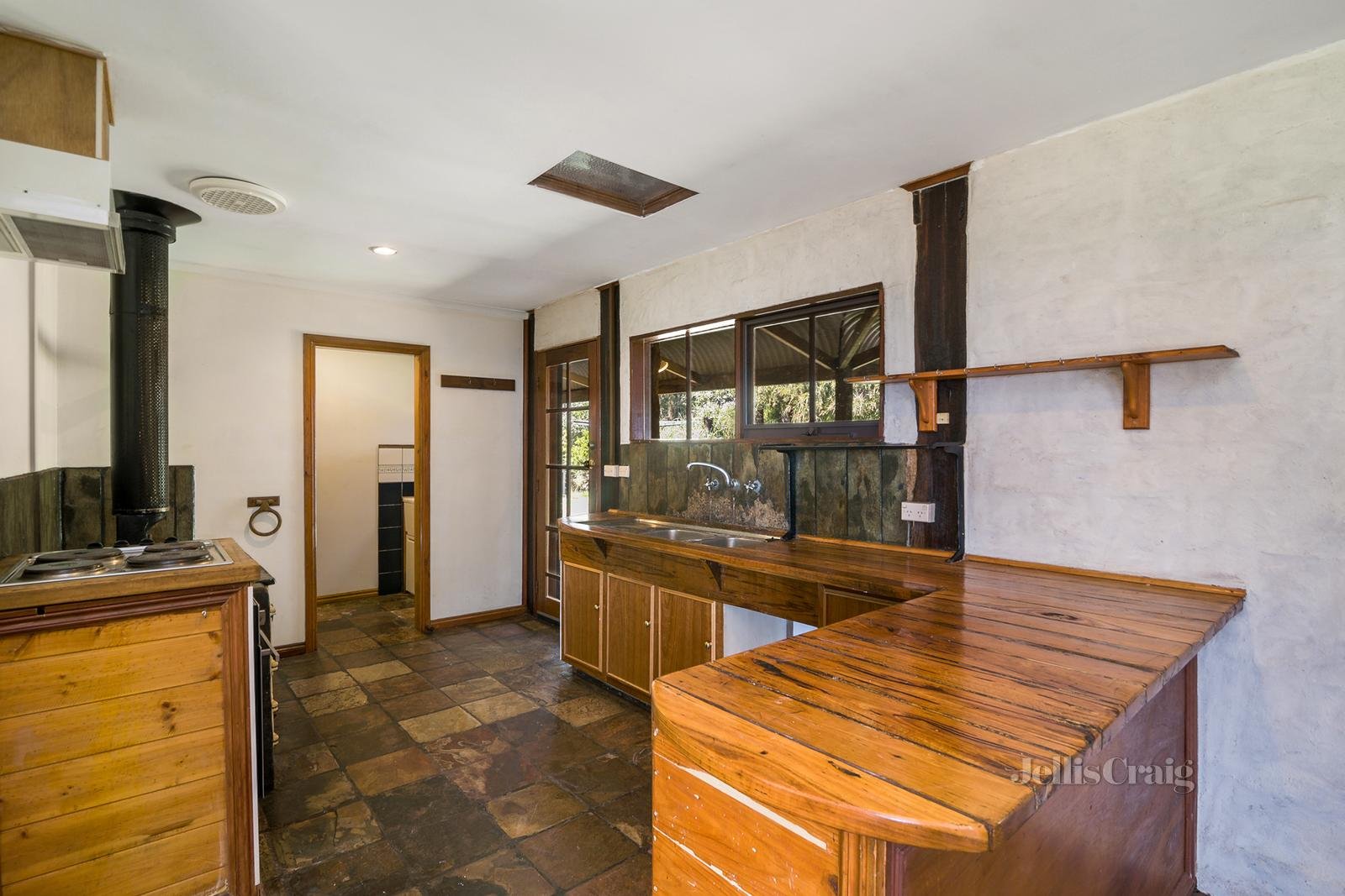 1383 Mount Macedon Road, Mount Macedon image 2