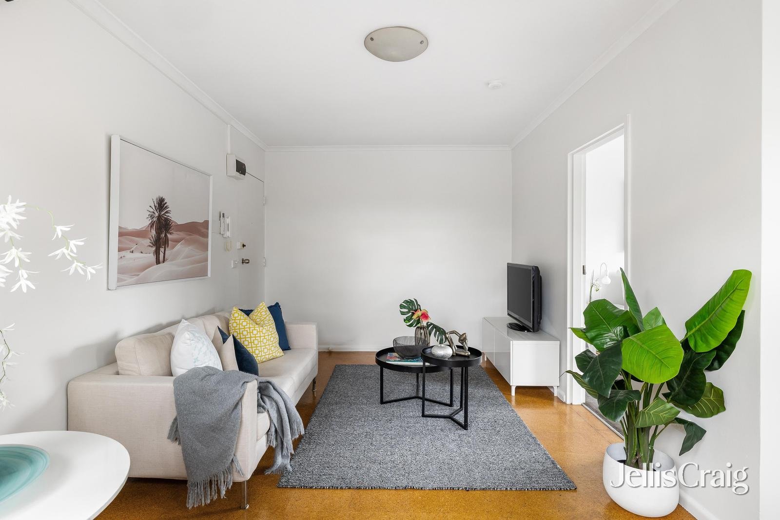 13/86 Ruskin Street, Elwood image 2