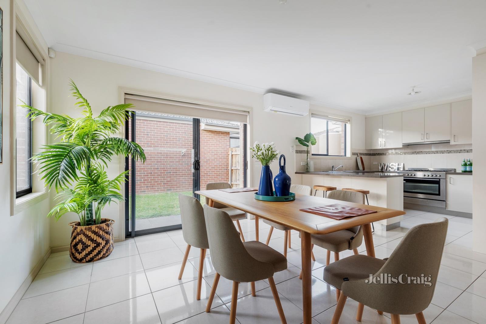 1/39 Manoon Road, Clayton South image 3