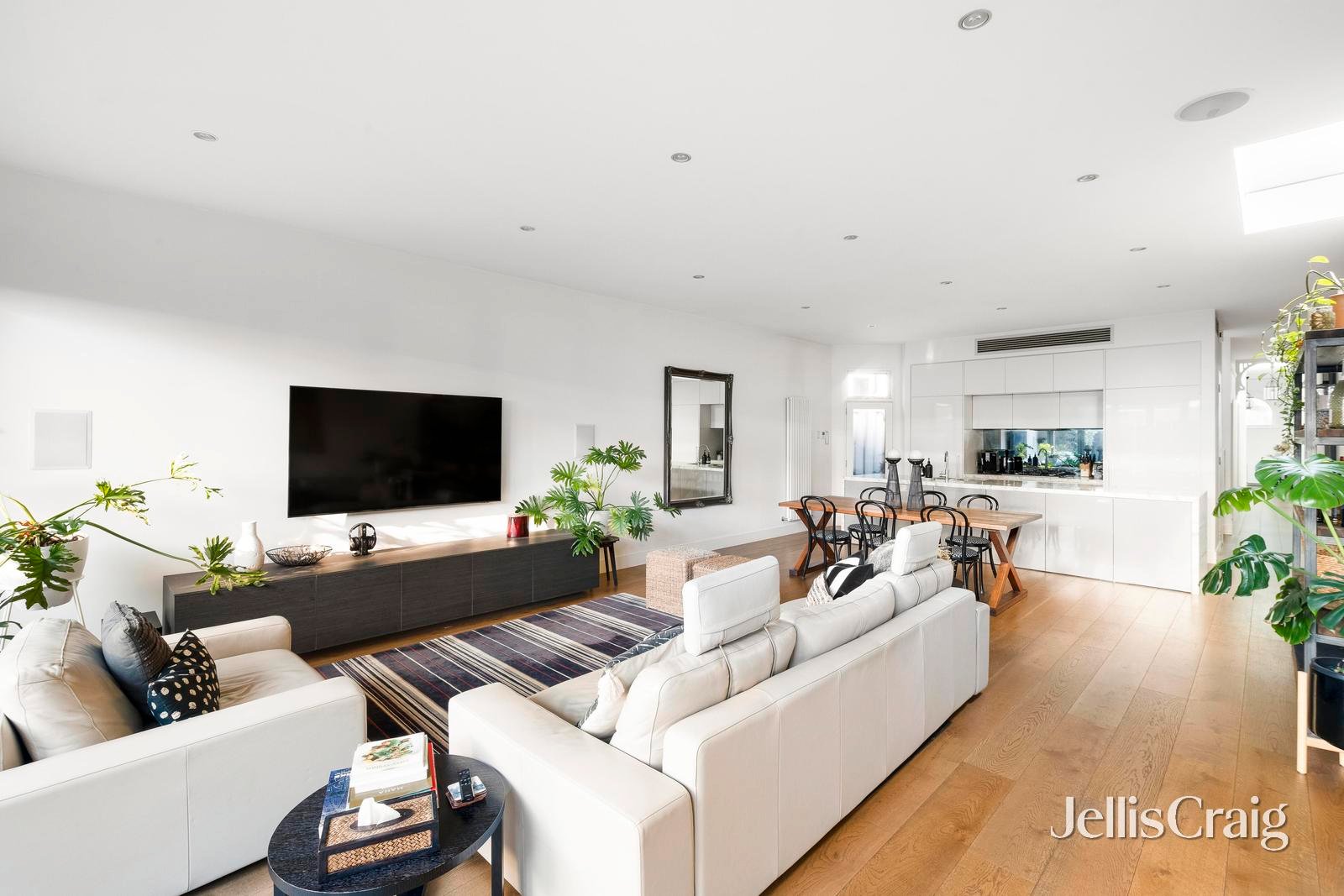 139 Mills Street, Albert&nbsp;Park image 3
