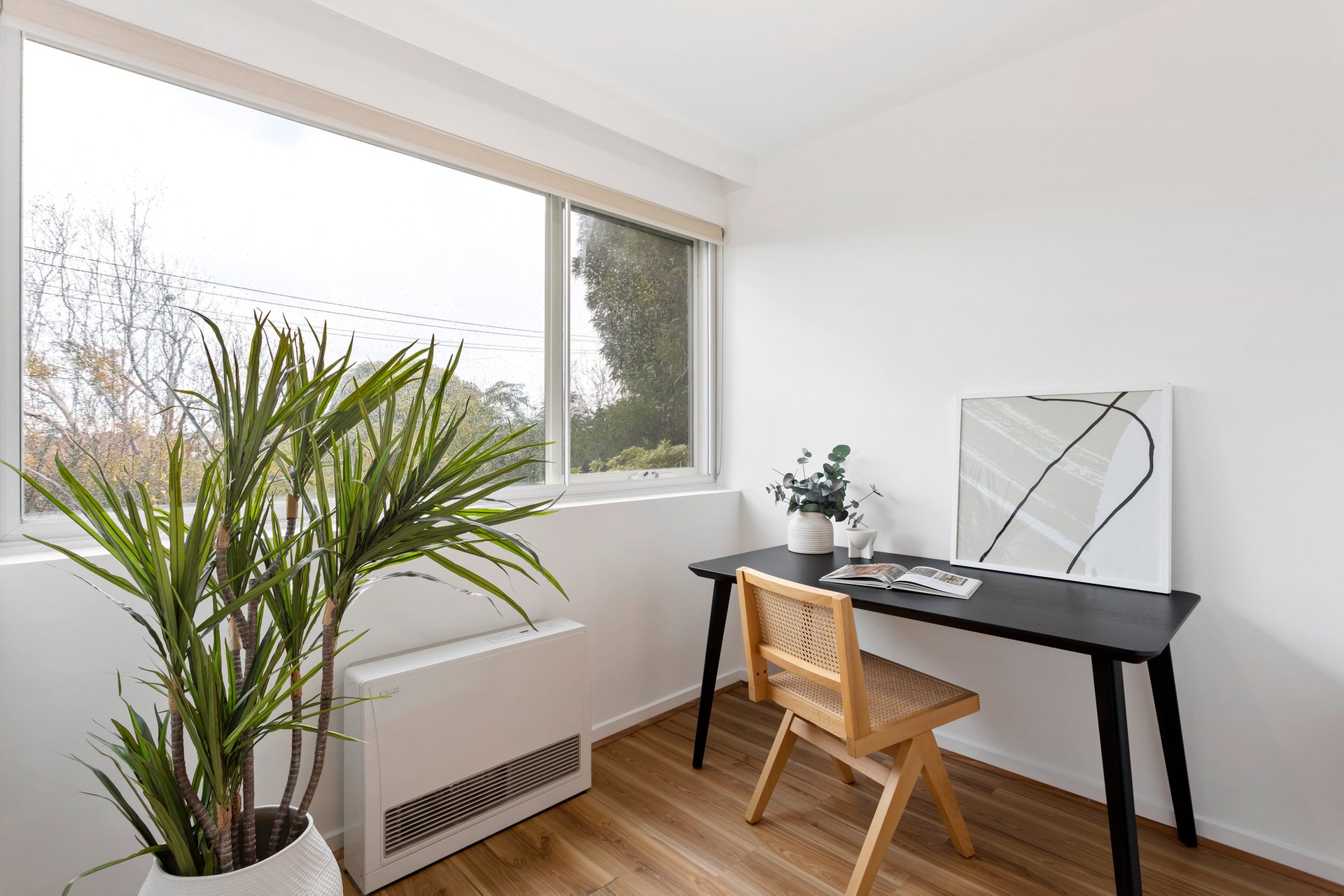 Property Gallery Thumbnail 8