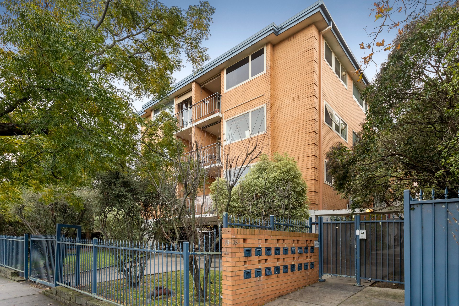 Property Gallery Thumbnail 10
