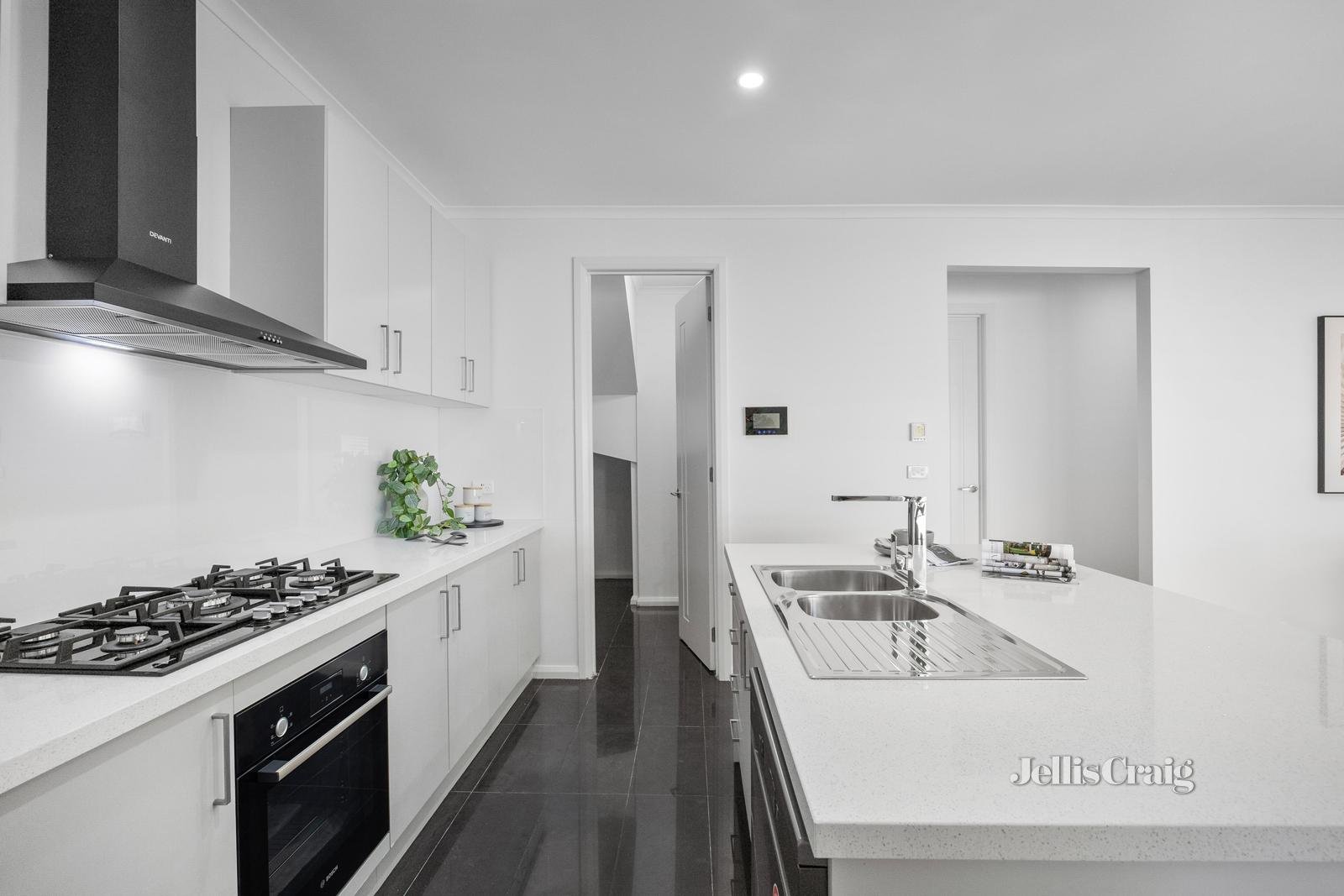 1/39 Therese Avenue, Mount Waverley image 6