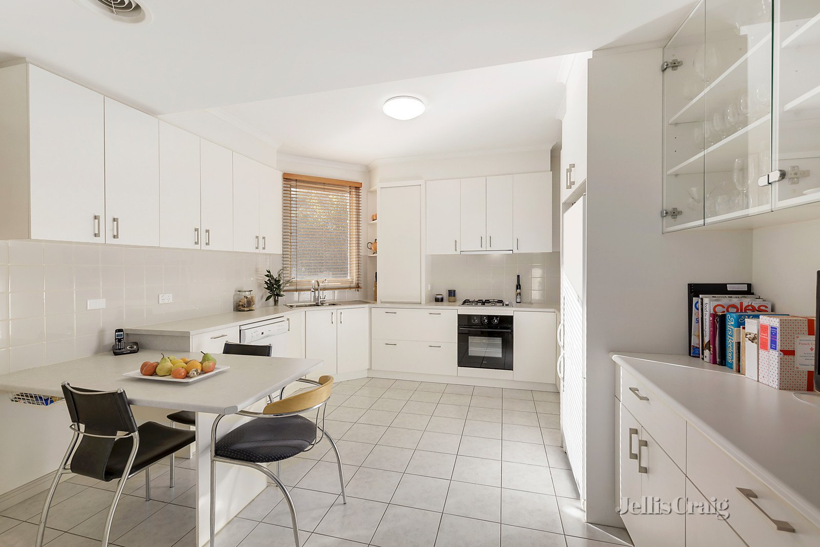 1/39 Wattle Road, Hawthorn image 5