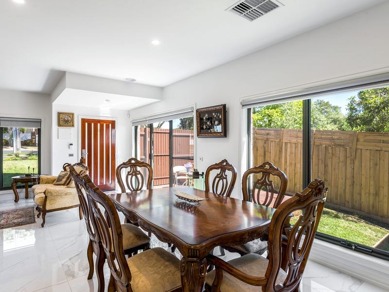 Property Gallery Thumbnail 3