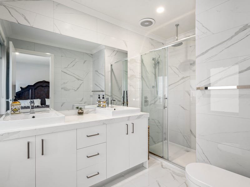 Property Gallery Thumbnail 8
