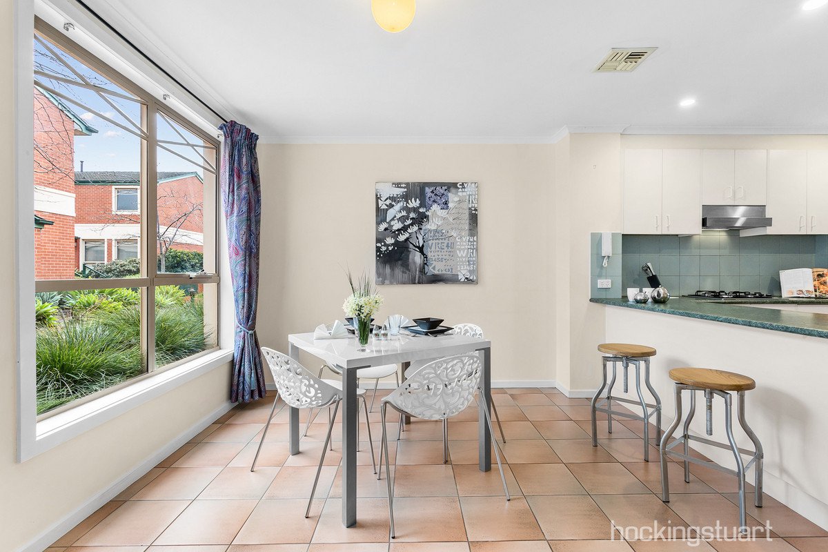 13/910 Canterbury Road, Box Hill South image 5