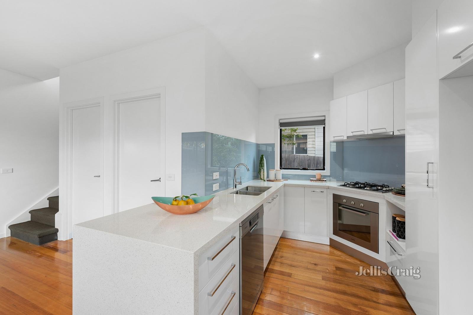 1/397 Highbury Road, Burwood image 3