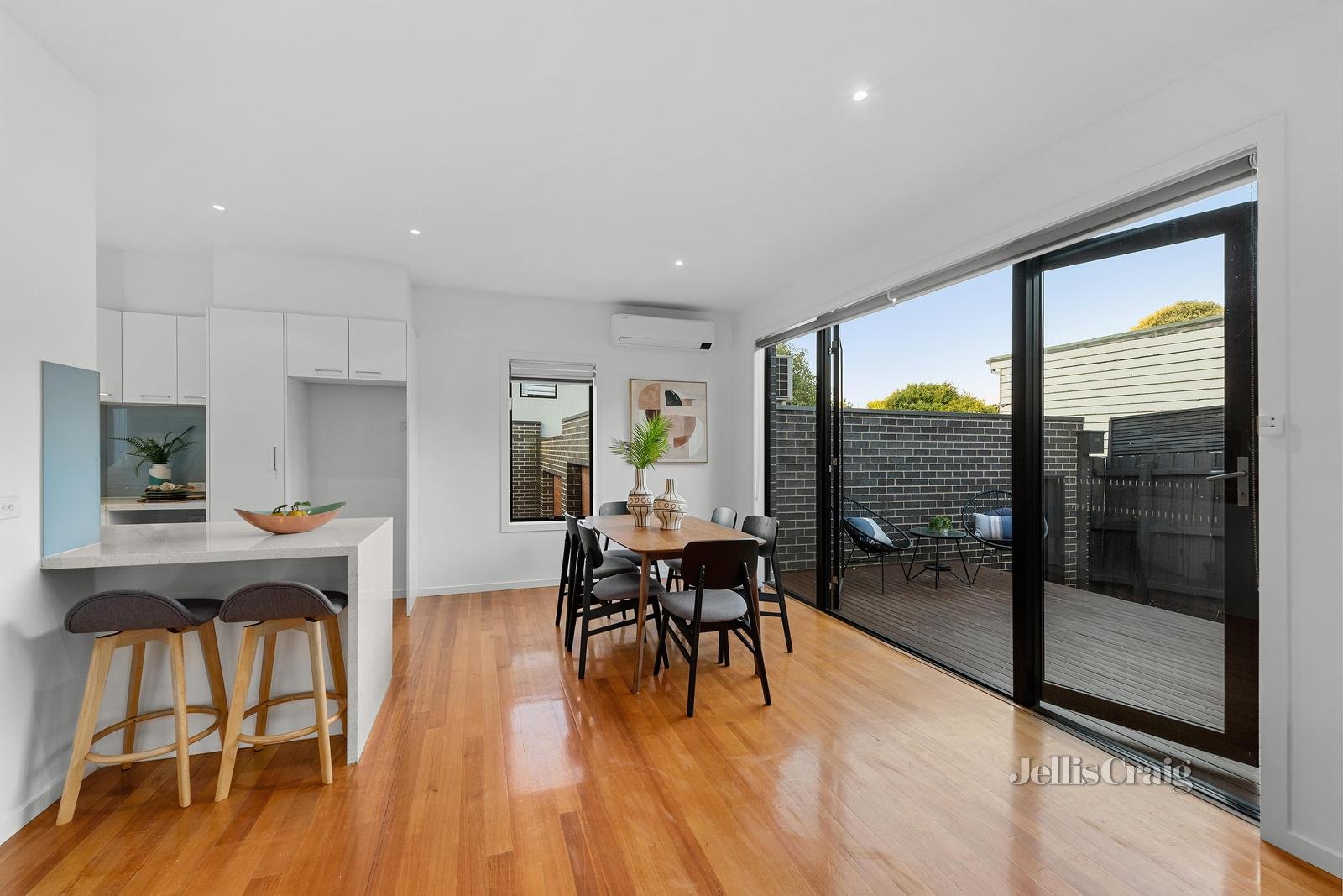 1/397 Highbury Road, Burwood image 5