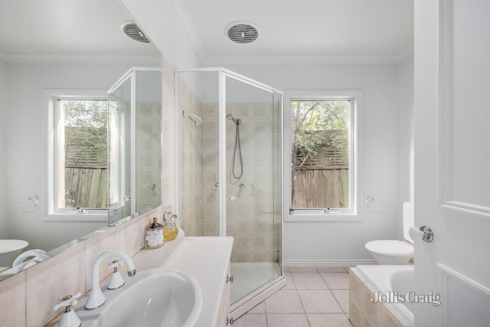 13A Athelstan Road, Camberwell image 13