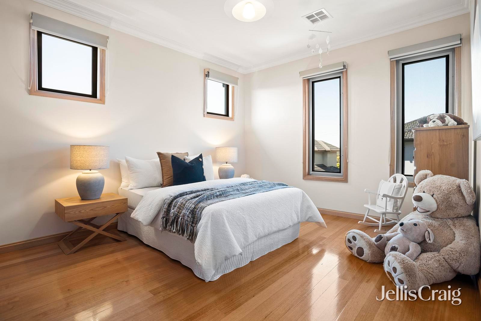 13A Beverley Street, Doncaster East image 11