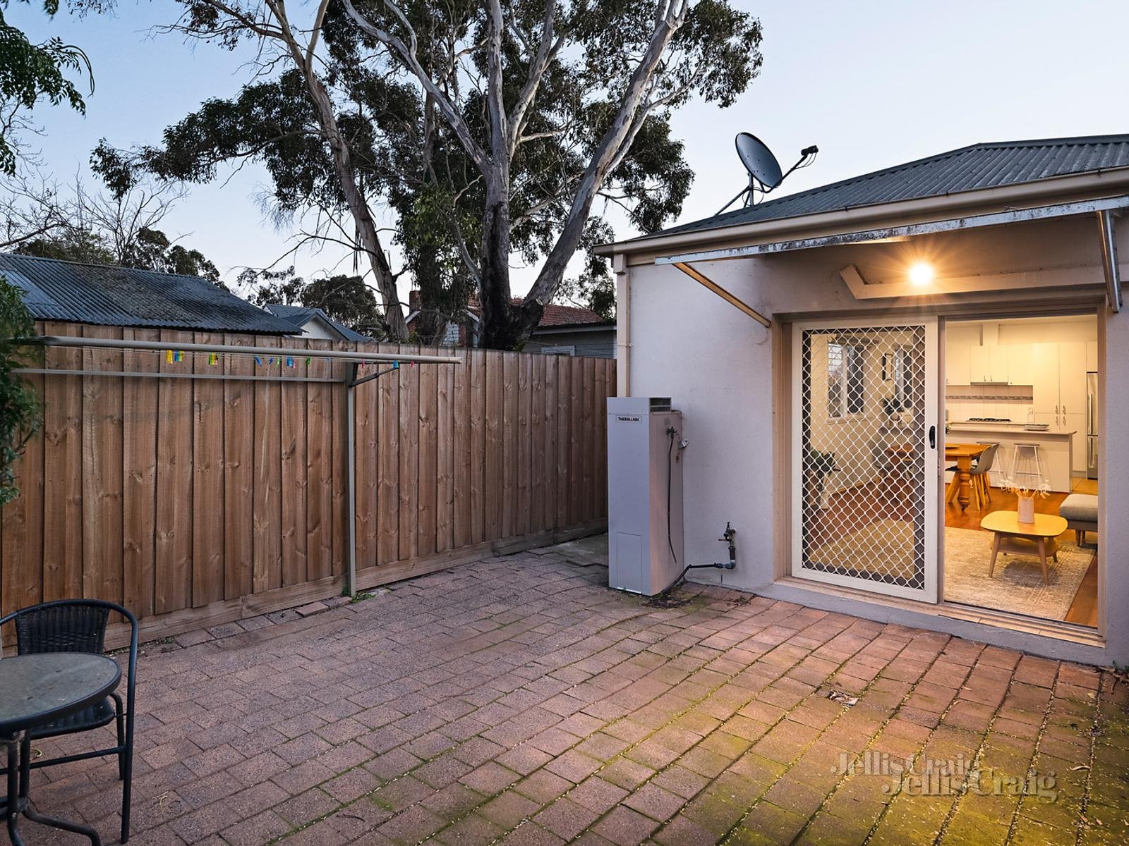 13A Holloway Road, Brunswick image 12