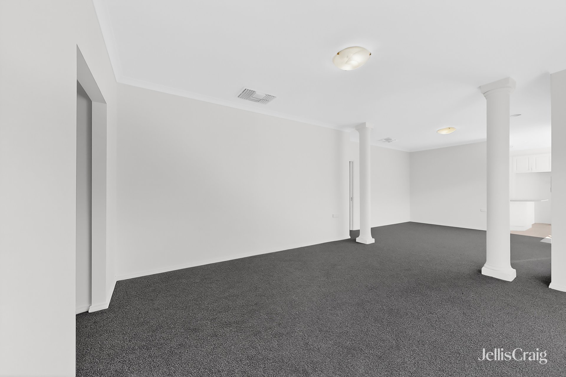 13A Marriot Road, Bentleigh image 5