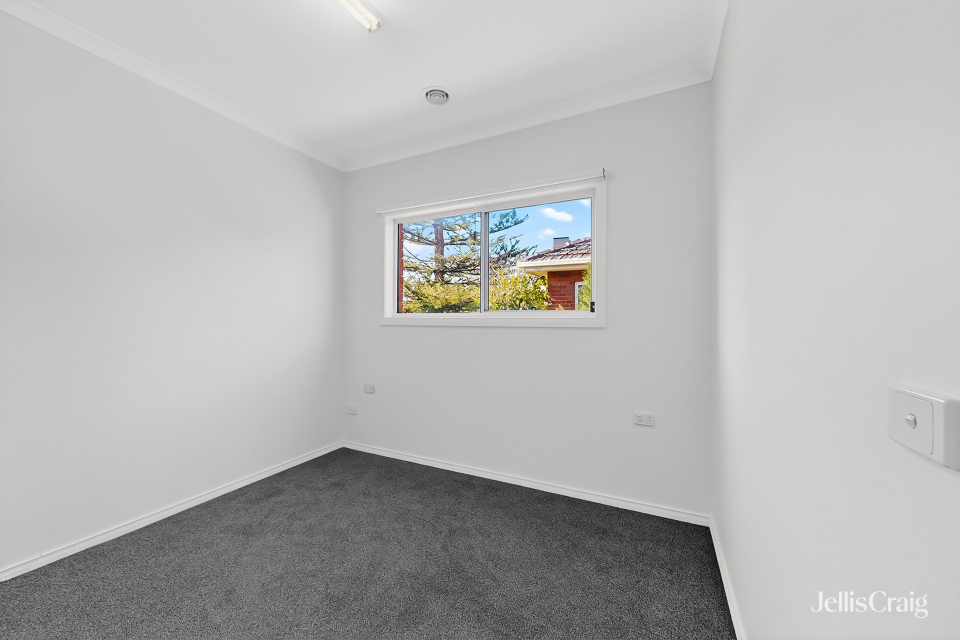 13A Marriot Road, Bentleigh image 7