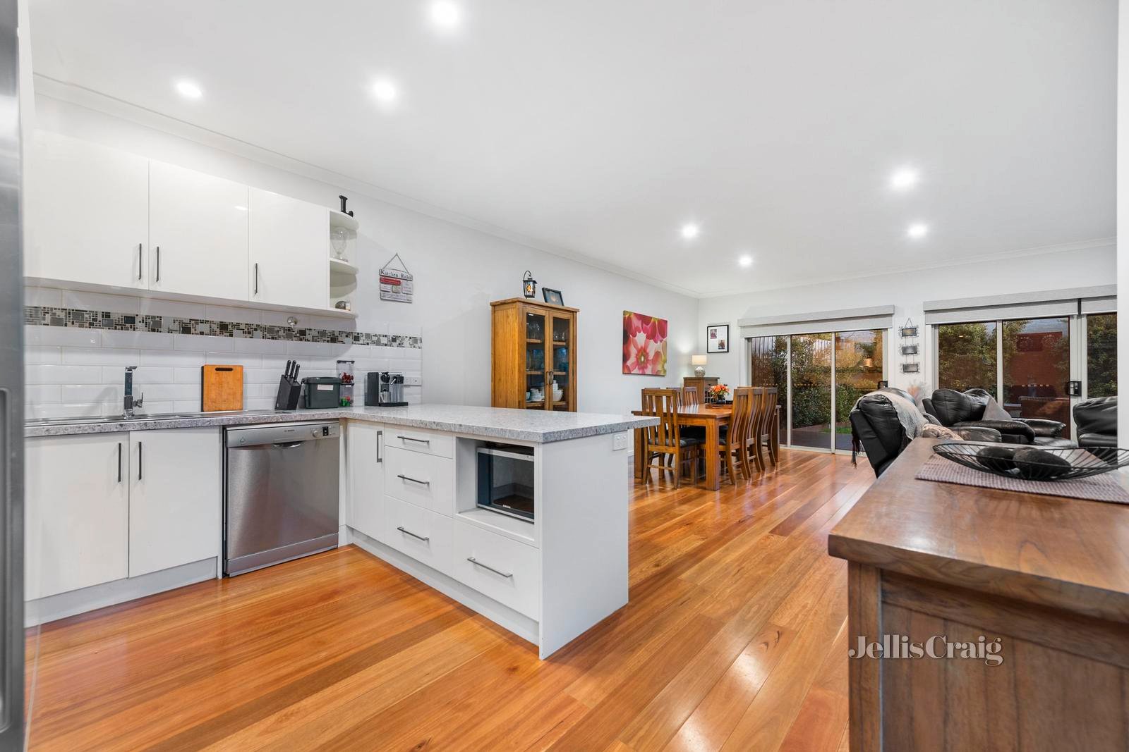 13A Plymouth Court, Nunawading image 6