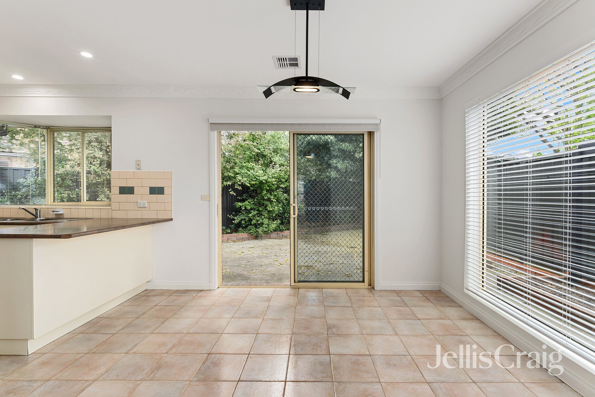 13A Prince Andrew Avenue, Lalor image 3