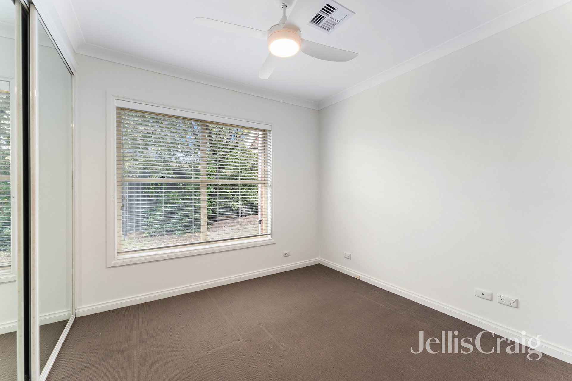 13A Prince Andrew Avenue, Lalor image 5