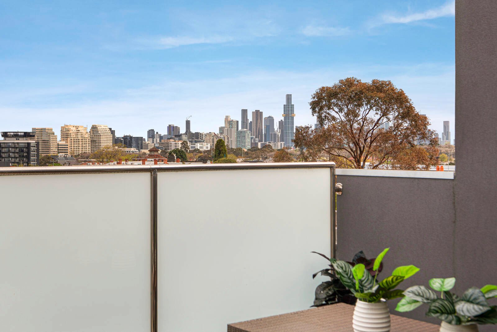 Property Gallery Thumbnail 6