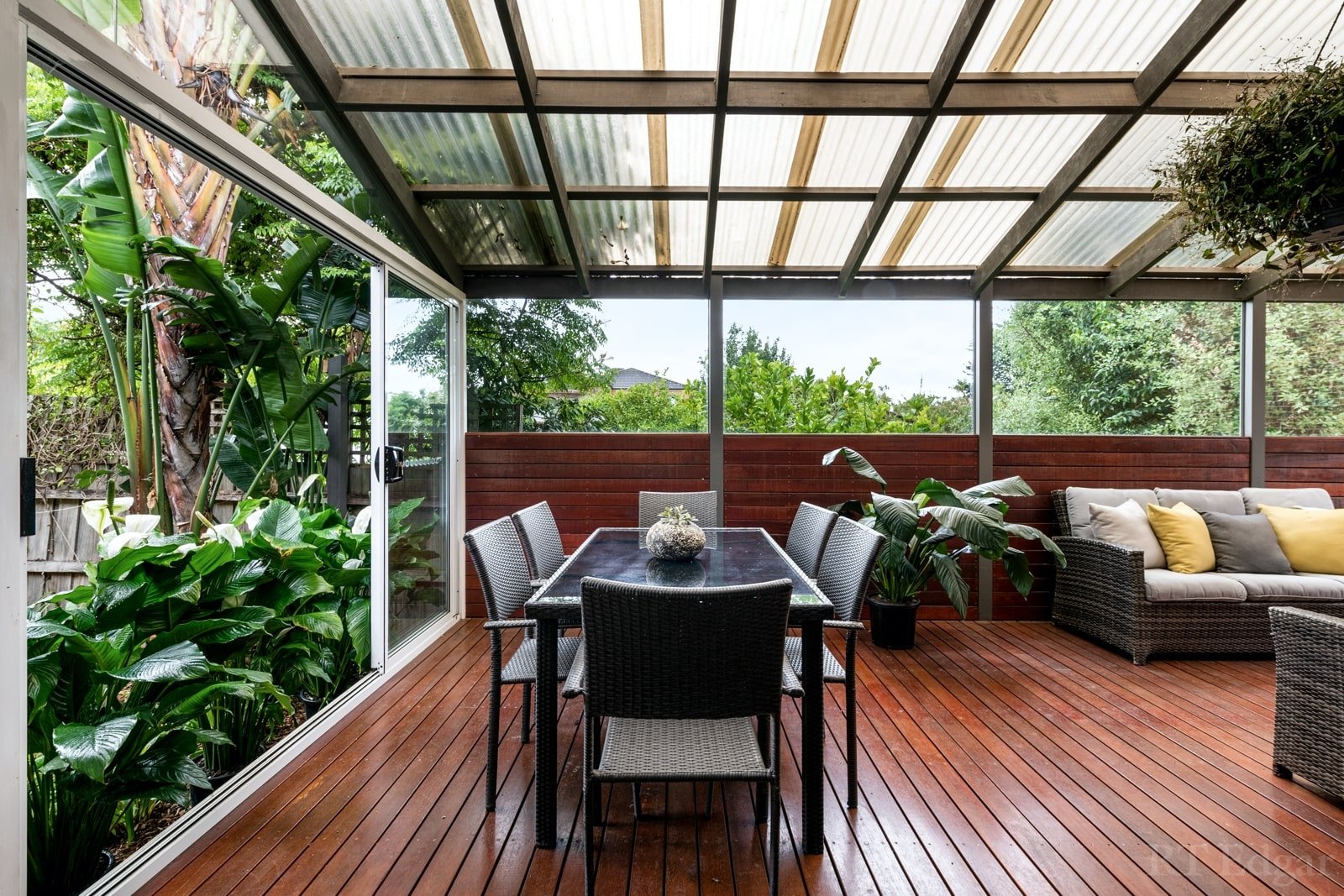 Property Gallery Thumbnail 12