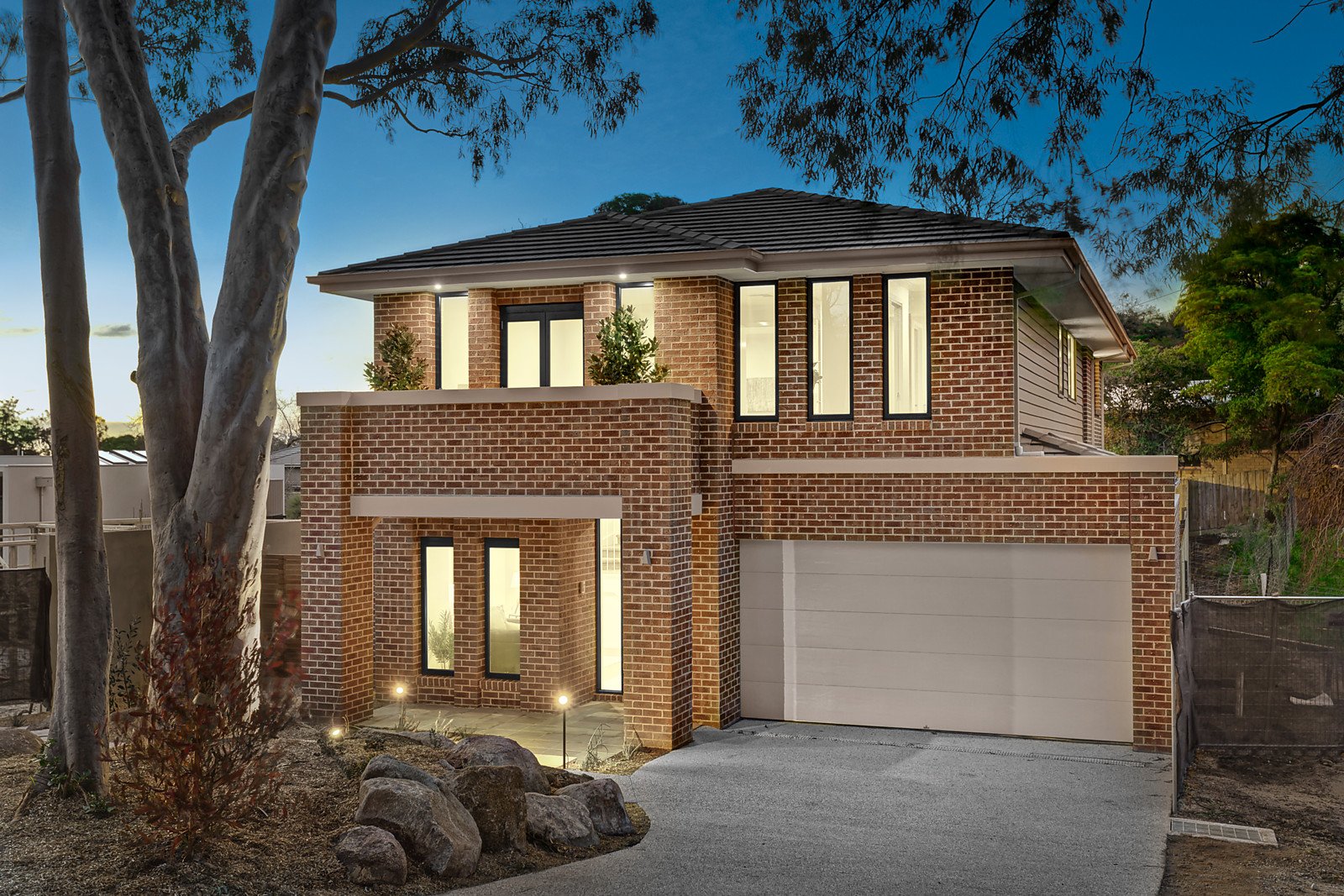 13B Miller Crescent, Mount Waverley image 1