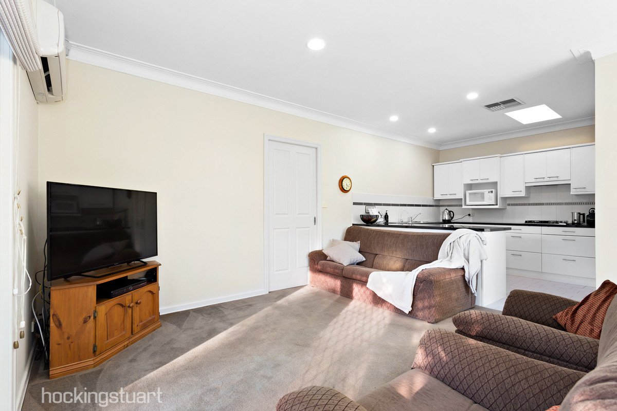 13B Peter Street, Box Hill North image 4