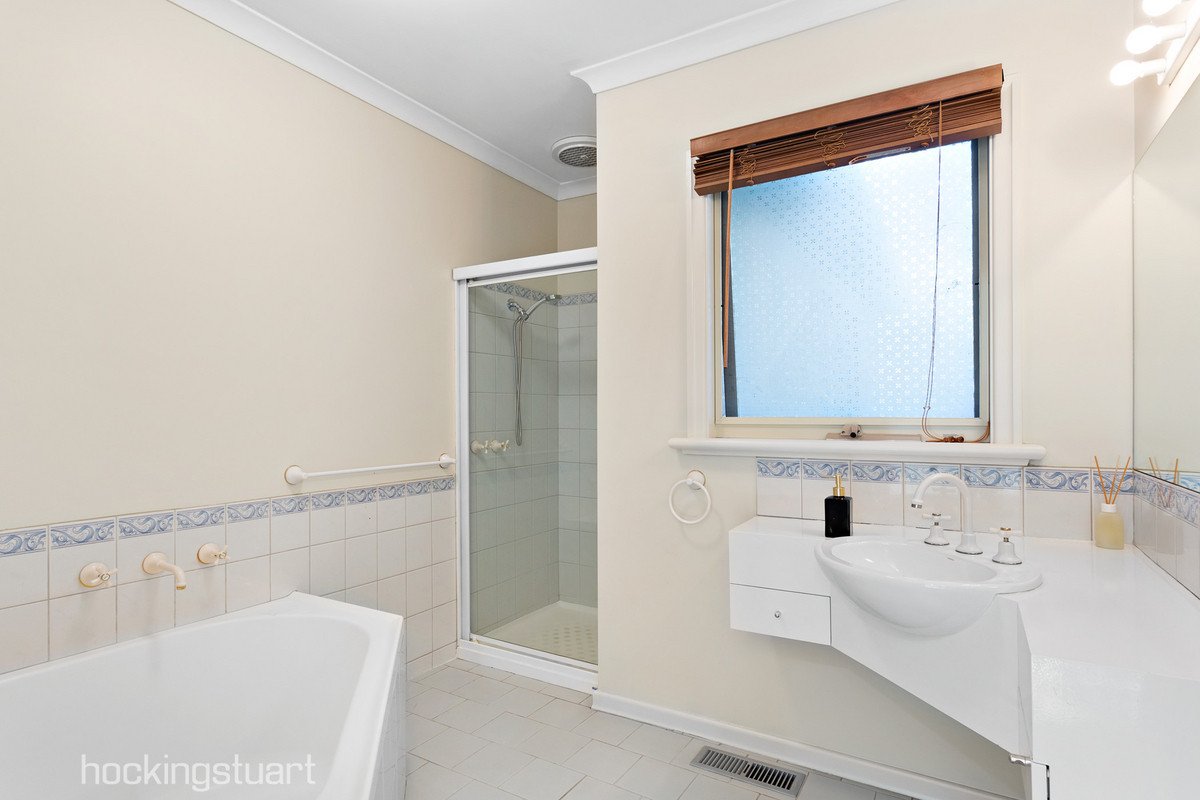 13B Peter Street, Box Hill North image 8