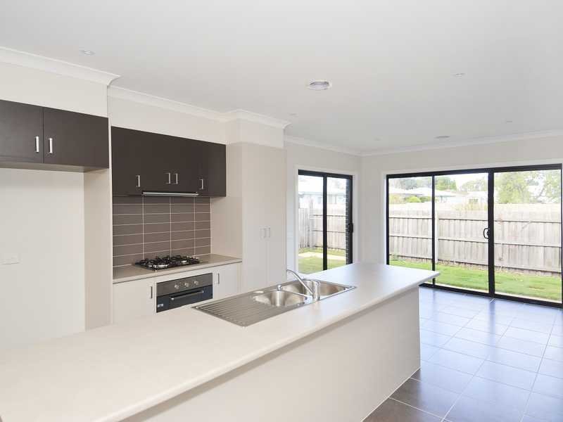 13b Rose Avenue, Norlane image 2