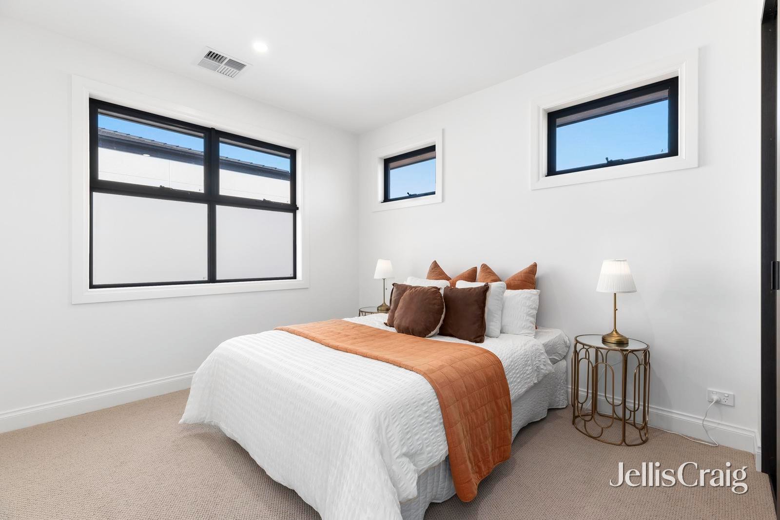 13b Russell Crescent, Mount&nbsp;Waverley image 17