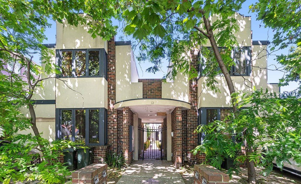 13C Broadway, Elwood image 1