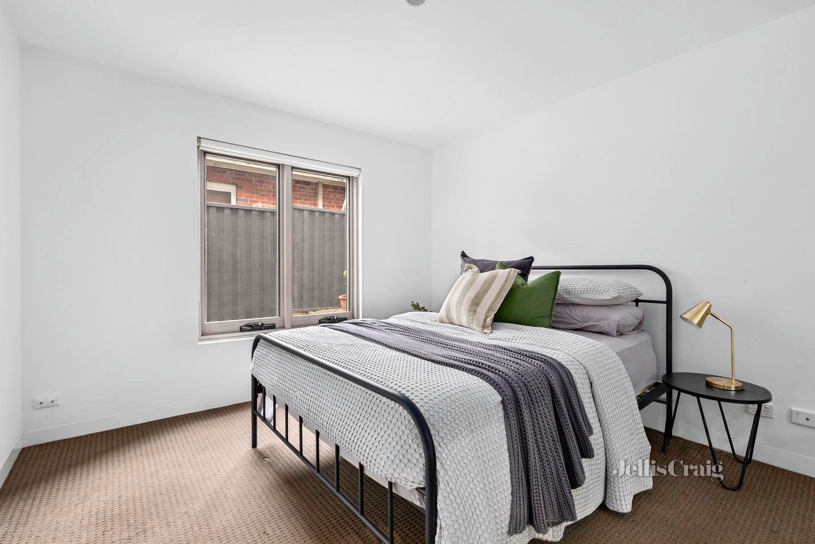 1/4-12 Fisher Parade, Ascot Vale image 10