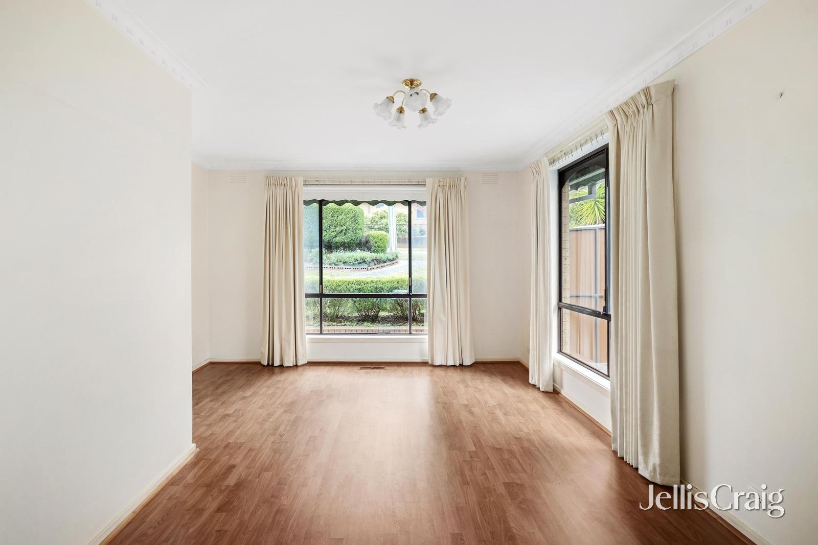 14 & 14a Cabena Crescent, Chadstone image 7