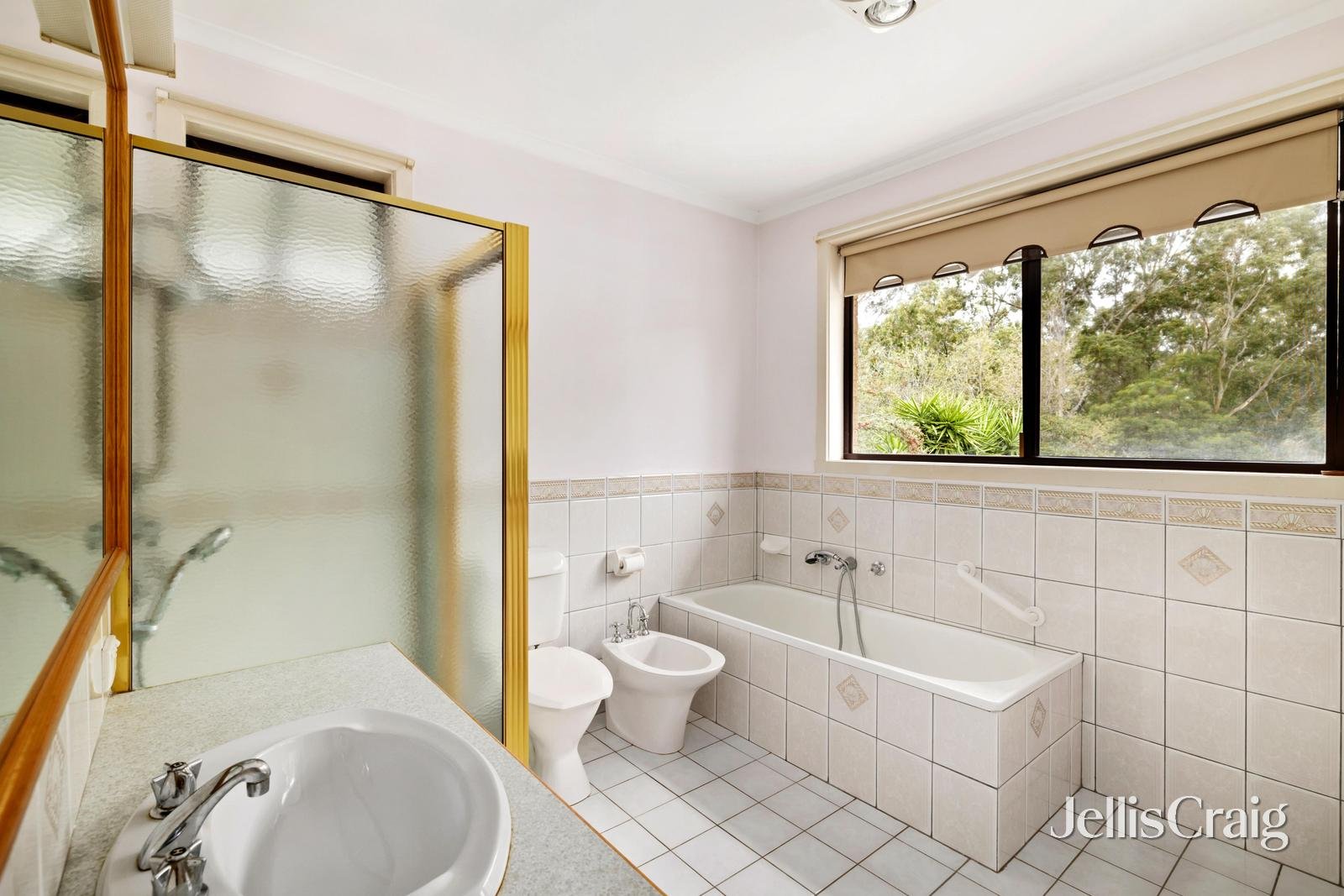14 & 14a Cabena Crescent, Chadstone image 8