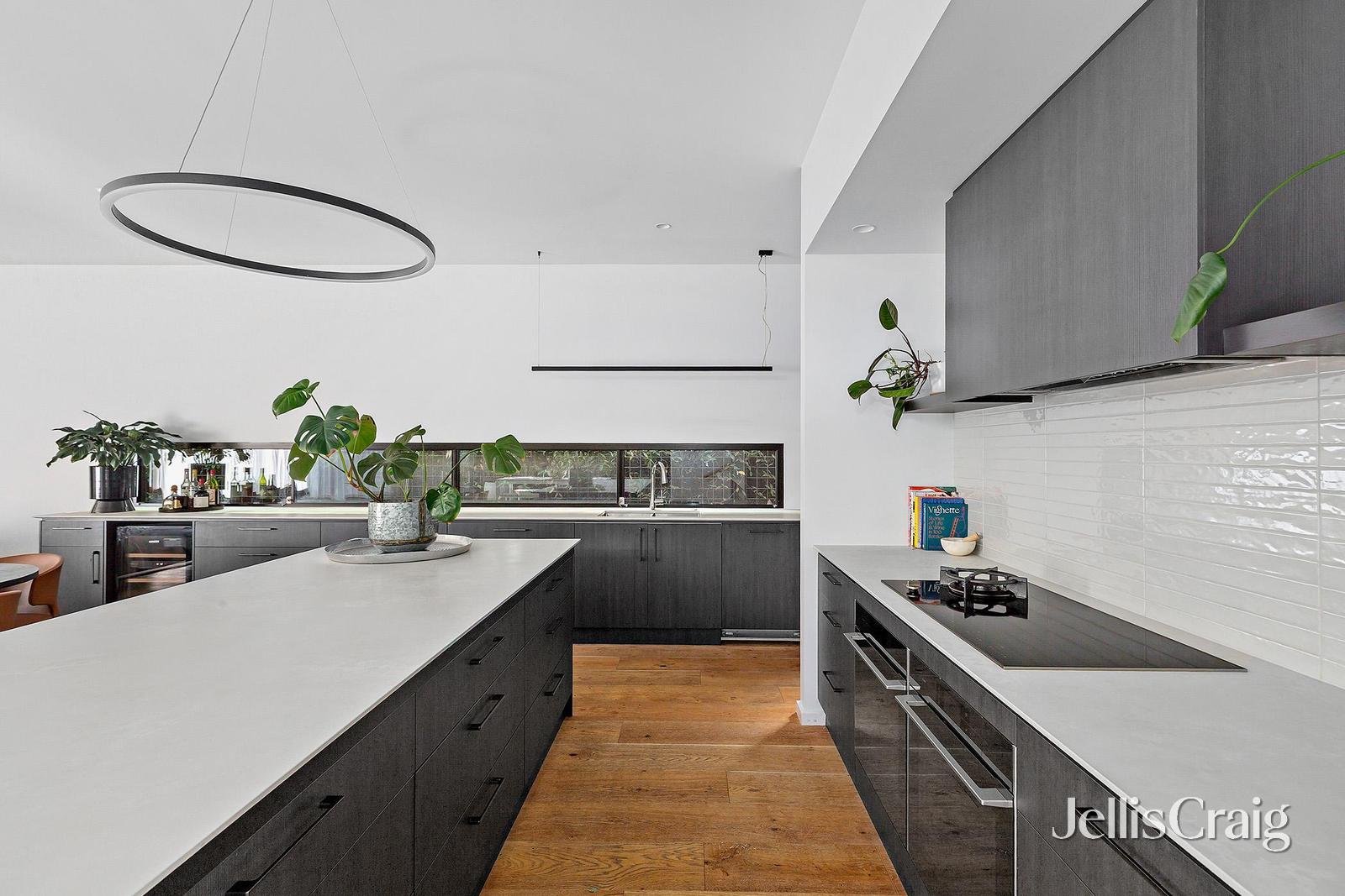 14 Aintree Road, Glen Iris image 7