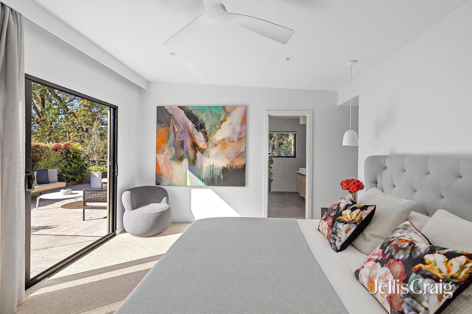14 Aintree Road, Glen Iris image 9