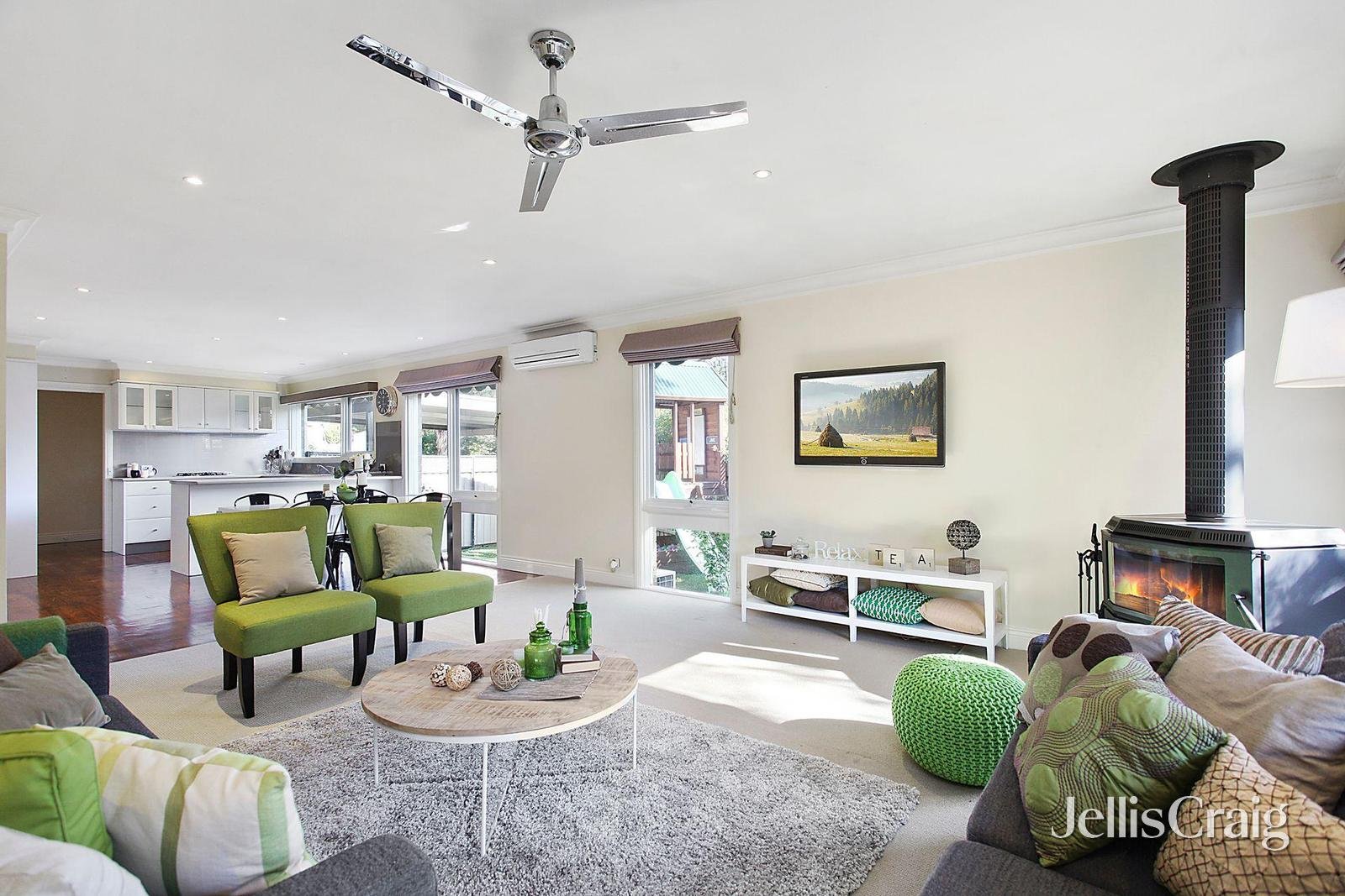 1/4 Alamein Avenue, Kilsyth image 2
