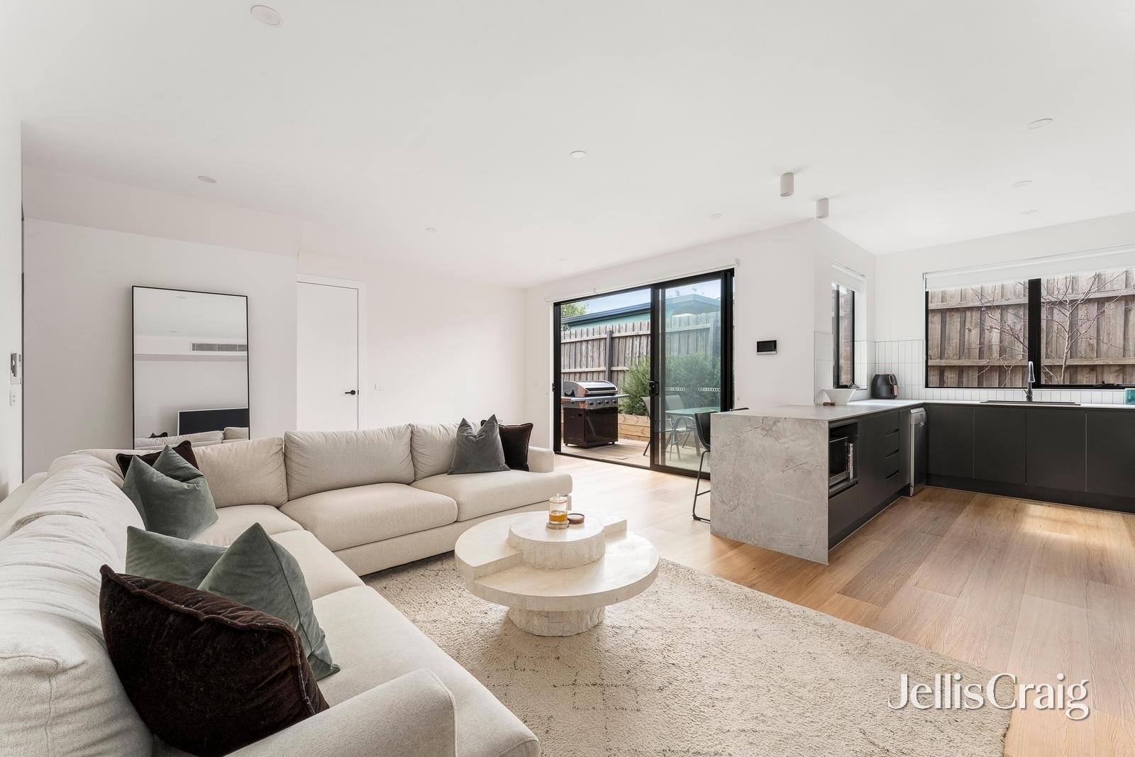 14 Albert Street, Niddrie image 2