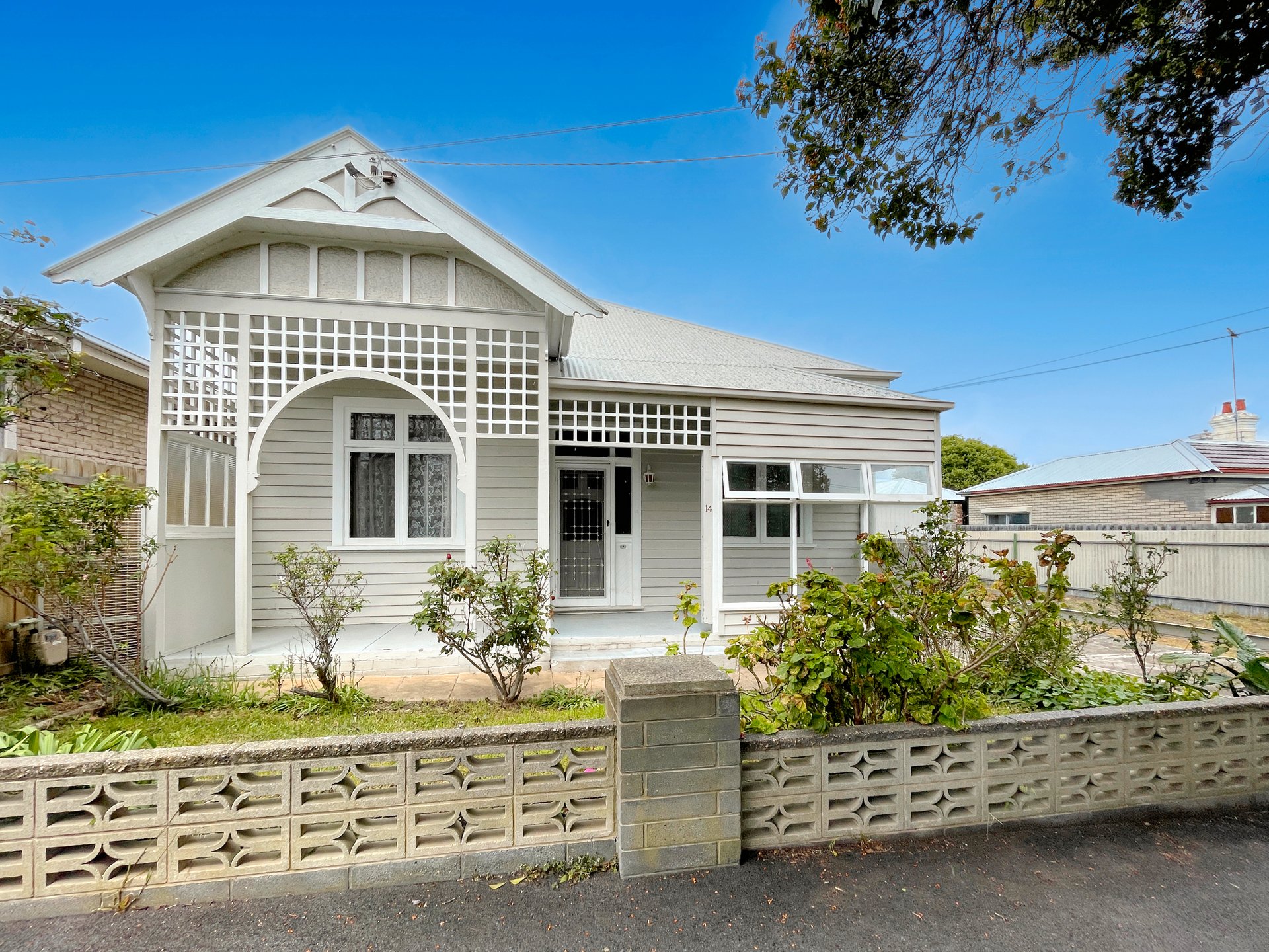 14 Alexandra Ave Avenue, Geelong image 2