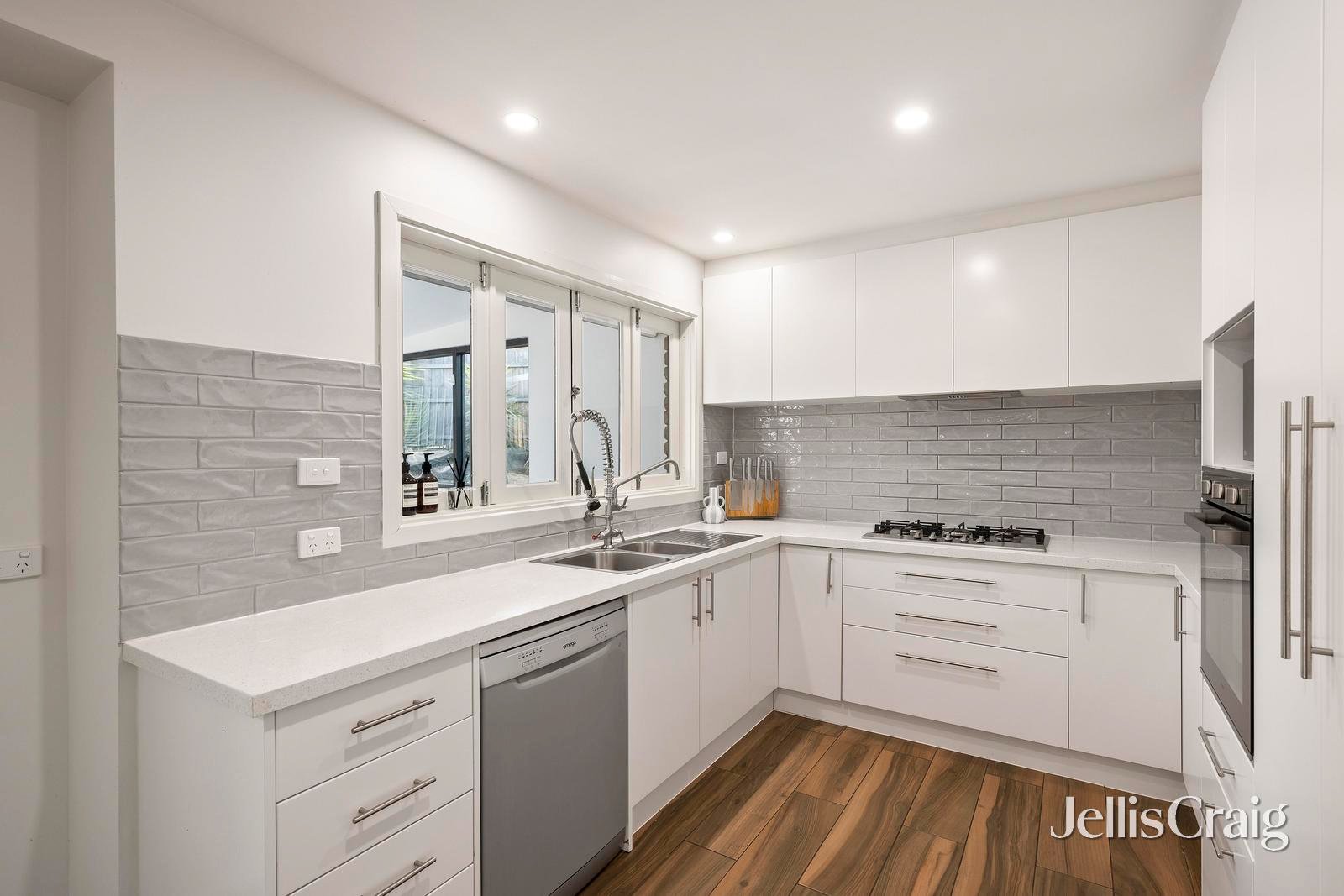 14 Alford Avenue, Mooroolbark image 3