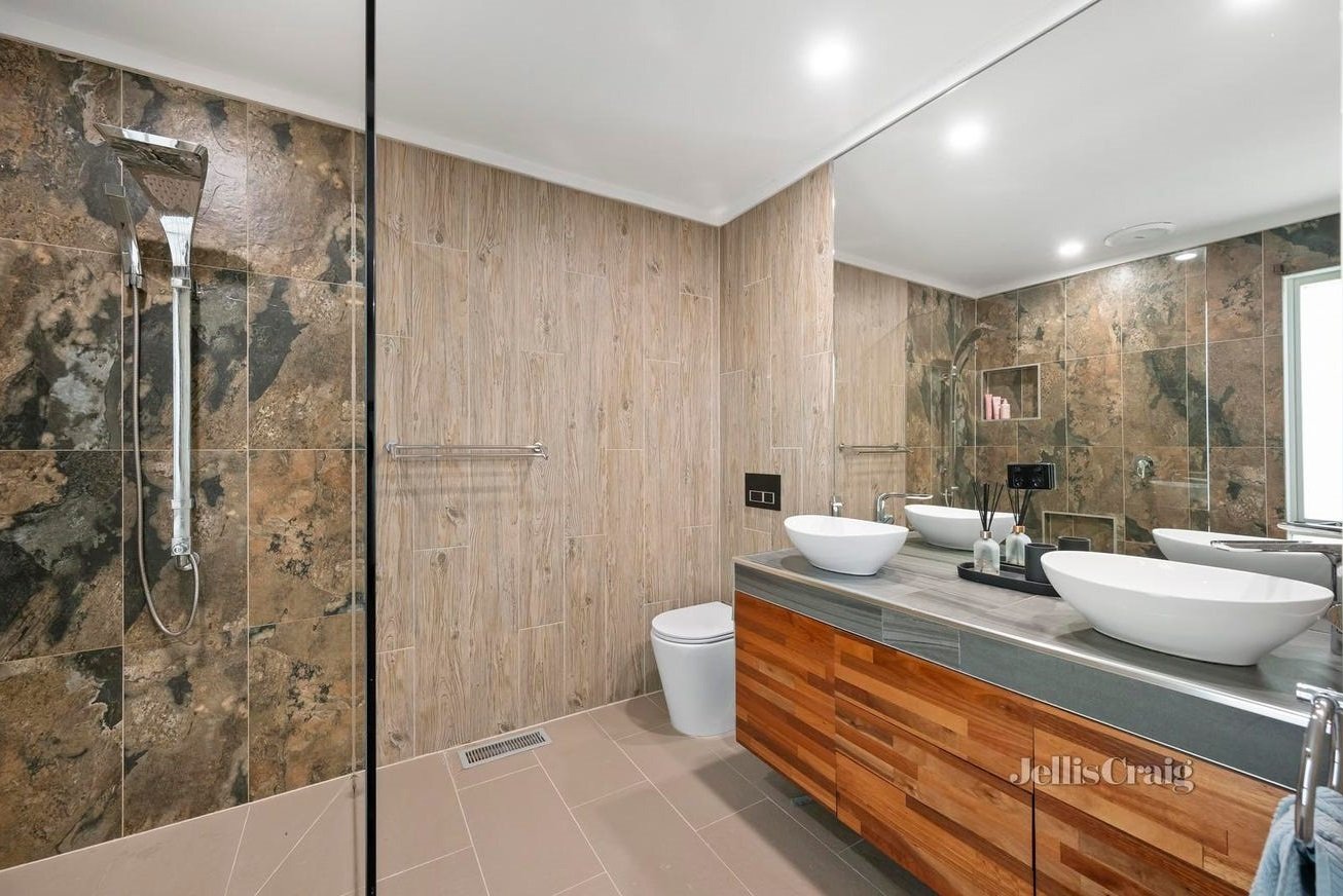 14 Alford Avenue, Mooroolbark image 9