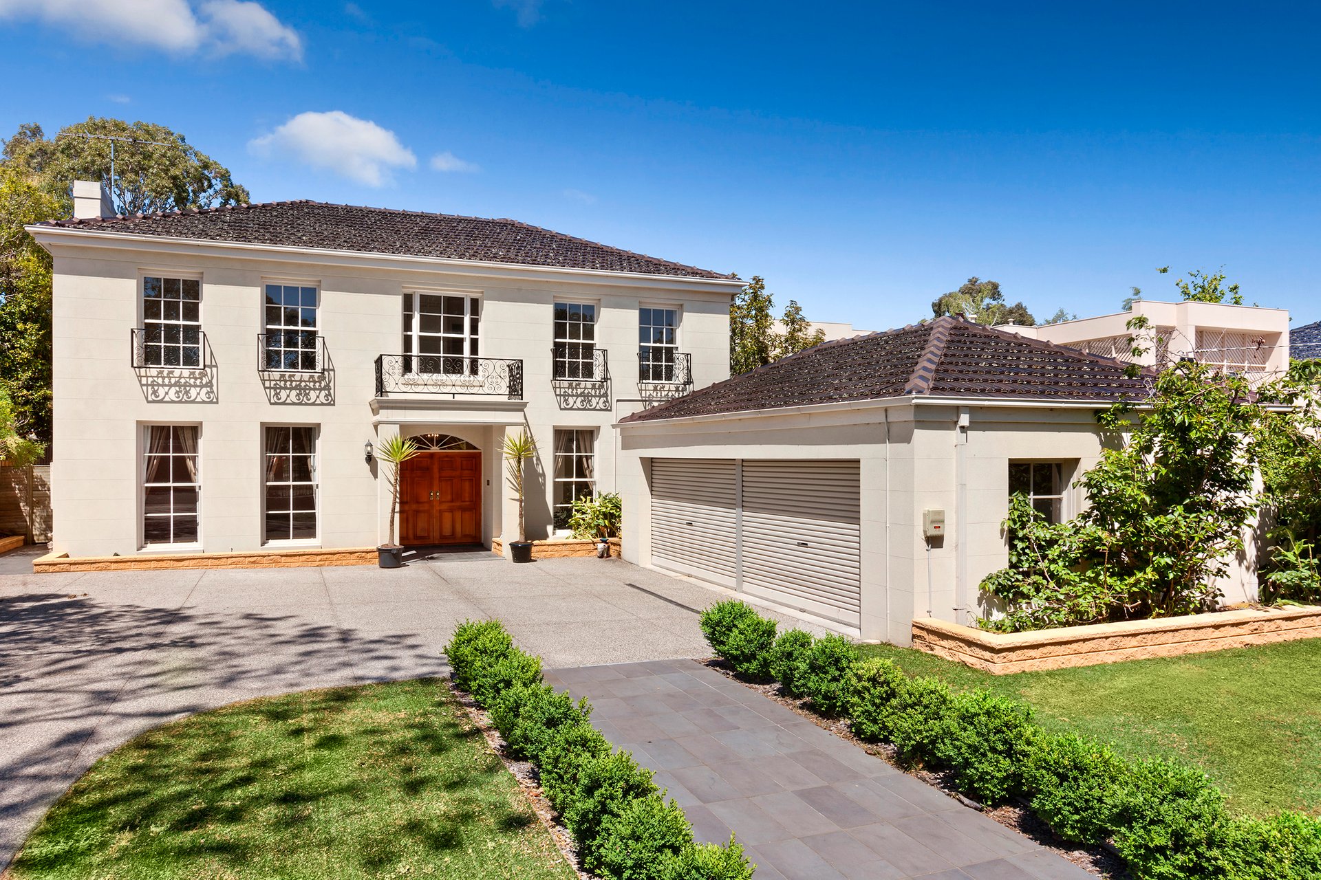 Property Gallery Thumbnail 8