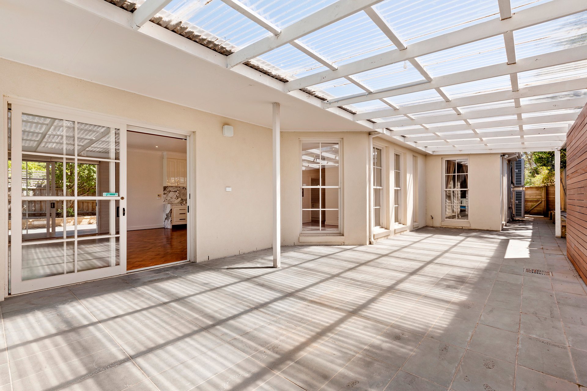 Property Gallery Thumbnail 6