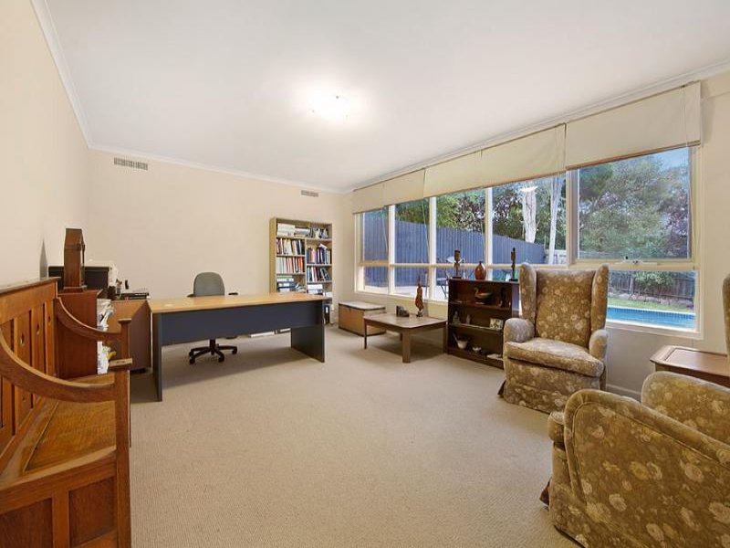 14 Almond Street, Balwyn North image 8