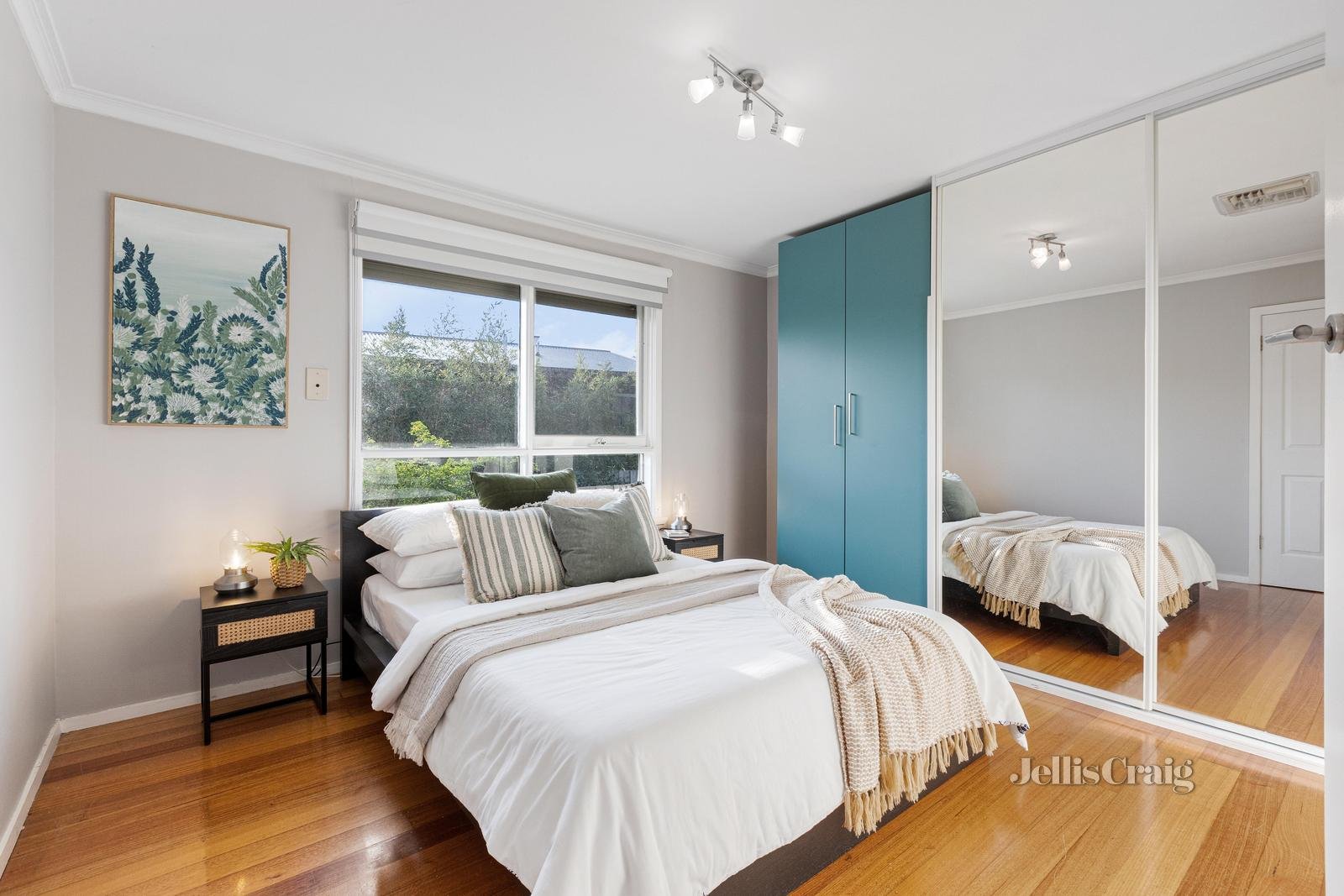 1/4 Amesbury Court, Mount Waverley image 10