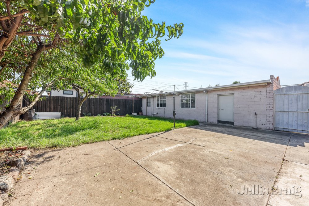 14 Anstey Avenue, Reservoir image 8