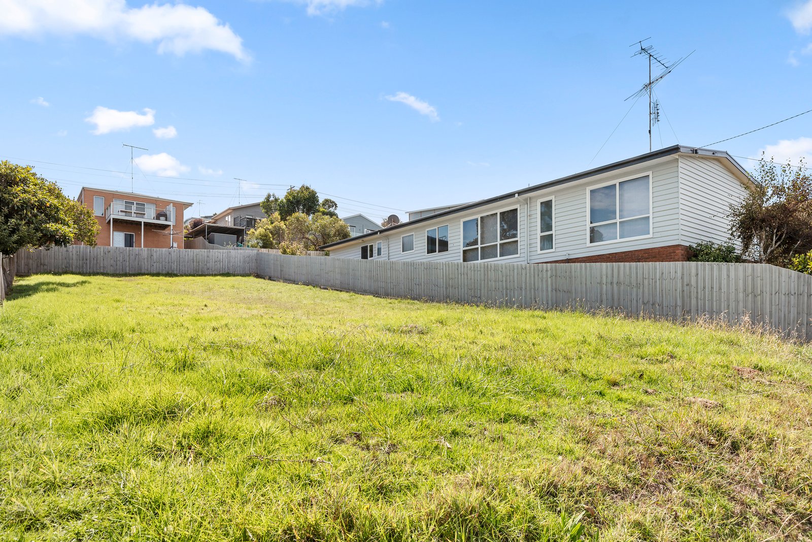 Property Gallery Thumbnail 4