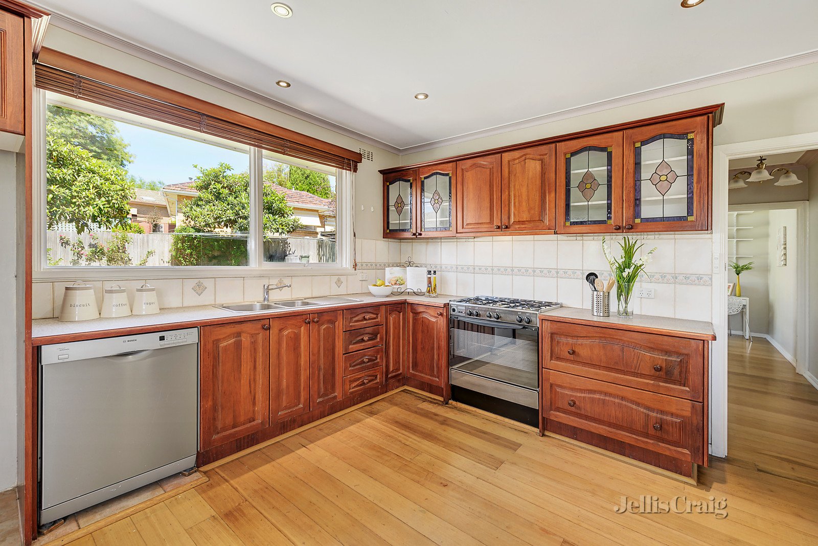 14 Ashwood Drive, Ashwood image 4