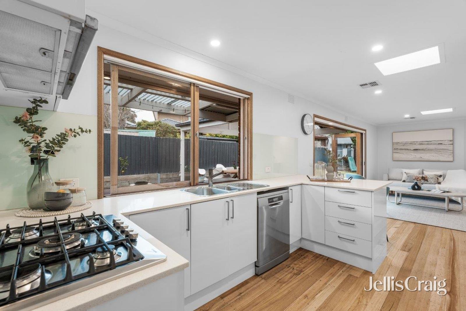 14 Aston Heath, Glen&nbsp;Waverley image 5