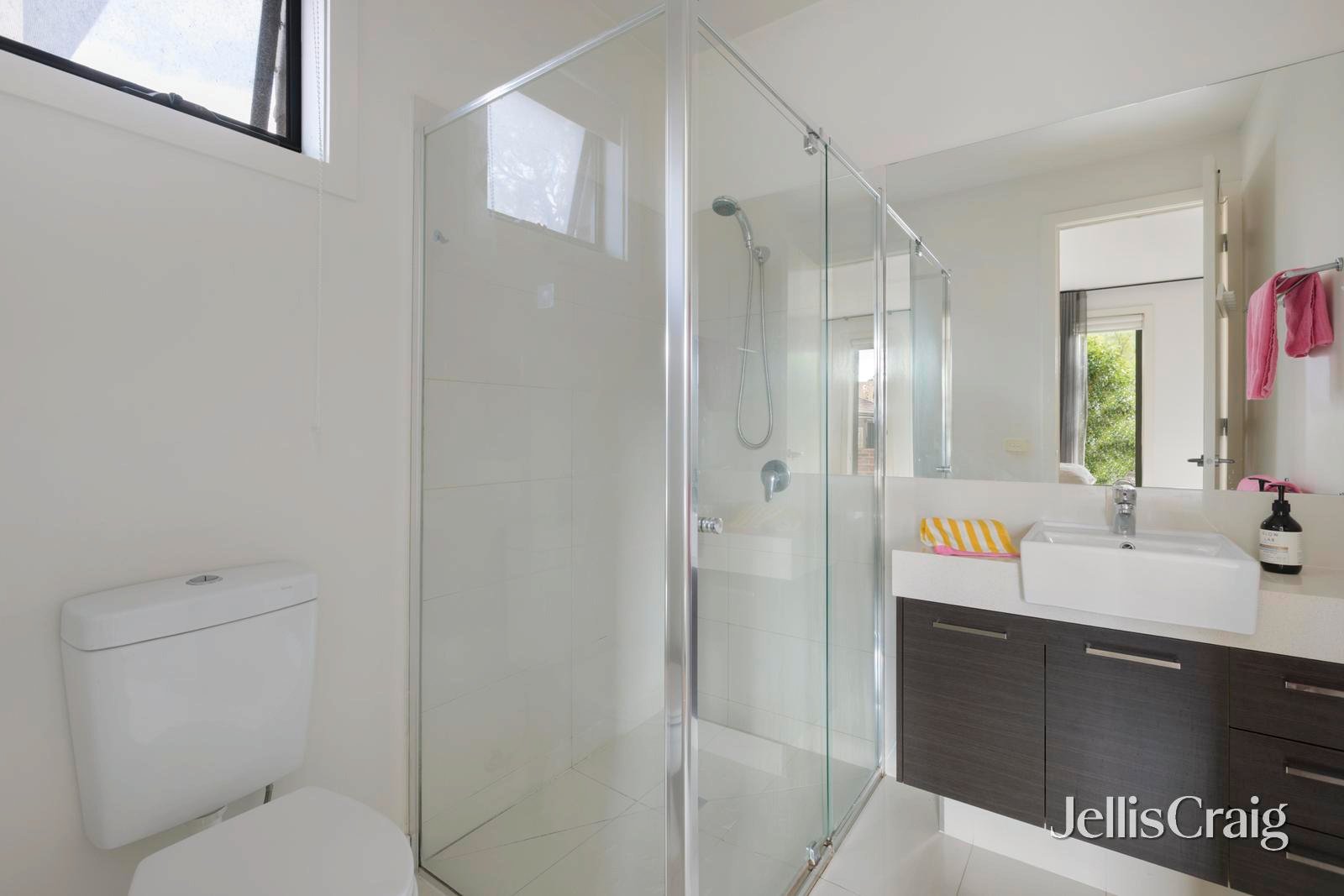 1/4 Avon Street, Moorabbin image 13
